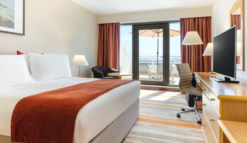 Room, 1 King Bed, Balcony, Sea View