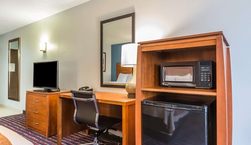Room, 2 Queen Beds, Accessible, Non Smoking