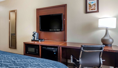 Standard Room, 1 King Bed, Non Smoking