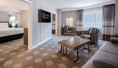Julius Premium Studio Suite King
