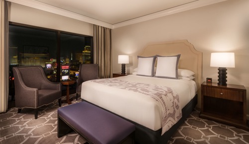 Augustus Executive Suite, 1 King Bed (Newly Renovated)