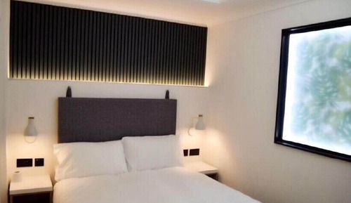 Double Room (No Windows)