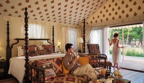 Luxury Tent (with Sitout)