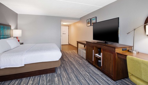 One King Bed, Non-Smoking