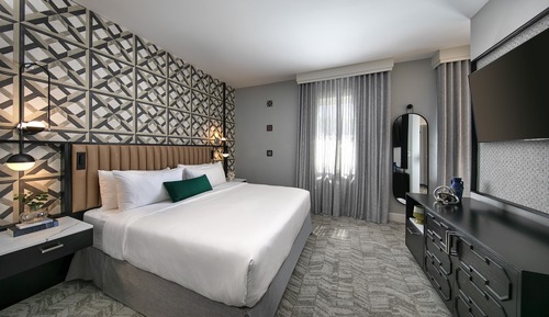 Room, 1 King Bed, Accessible (Hearing)