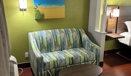 Suite, 1 King Bed, Non Smoking