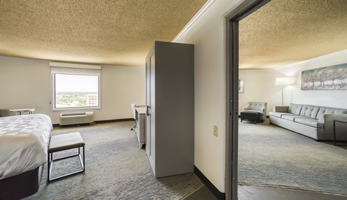 Suite, 1 King Bed