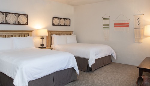 Room, 2 Queen Beds (Fireplace)