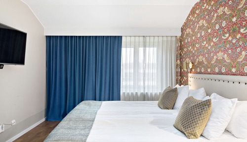 Deluxe Room, 1 King Bed, Non Smoking