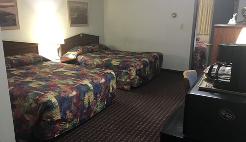 Suite, 3 Queen Beds, Non Smoking