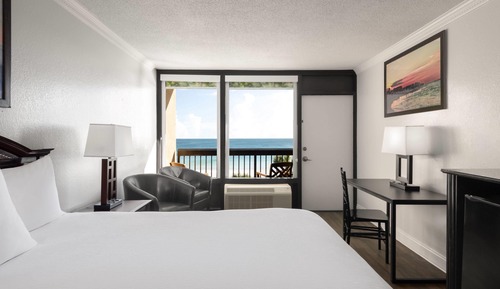 Room, 1 King Bed (Gulf View)