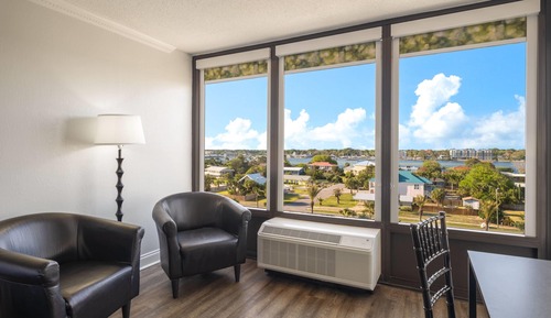 Room, 2 Queen Beds, City View
