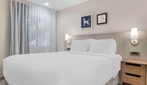 Suite, Multiple Beds (Two Bedroom)