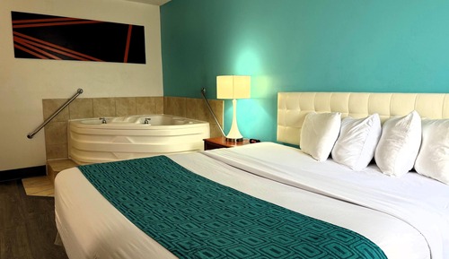 Studio Suite, 1 King Bed, Non Smoking
