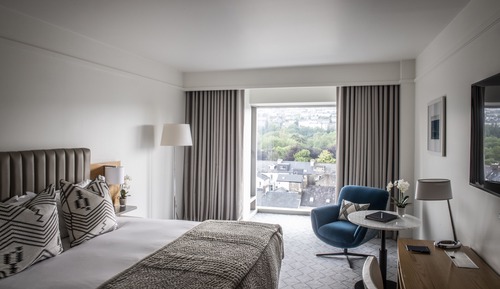 Deluxe Room, 1 King Bed