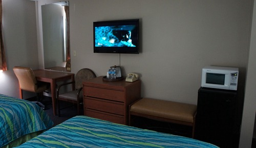2 Double Beds Non-Smoking