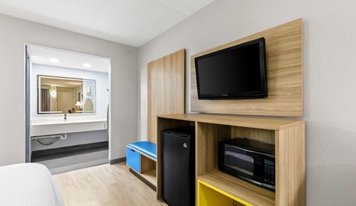 Room, 1 Queen Bed, Non Smoking