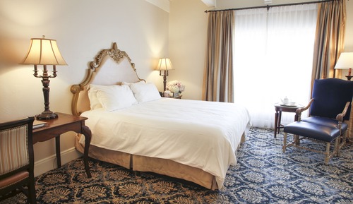 Deluxe Room, 1 King Bed