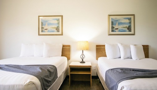 Basic Room, 2 Queen Beds, Non Smoking