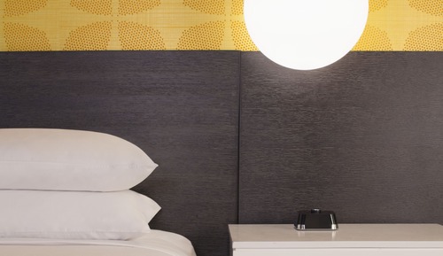 1 Queen Bed, City View (High Floor)