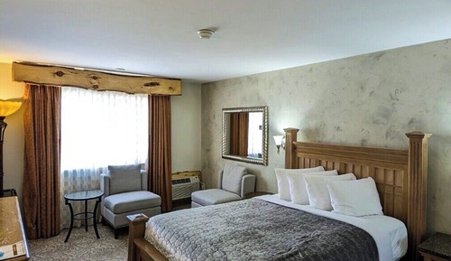 Standard Room, 1 Queen Bed
