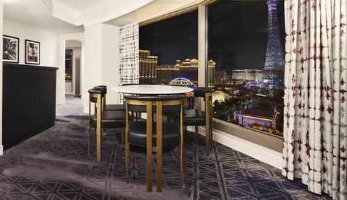 Ultra Panorama Suite, 1 King Bed, Non Smoking (Newly Renovated)