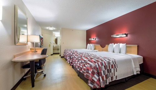 Standard Room, 2 Queen Beds, Accessible (Smoke Free)