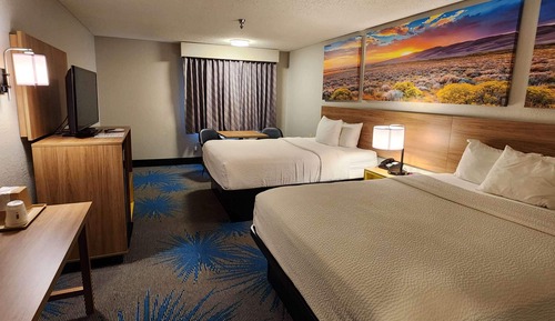 Room, 3 Queen Beds, Non-Smoking