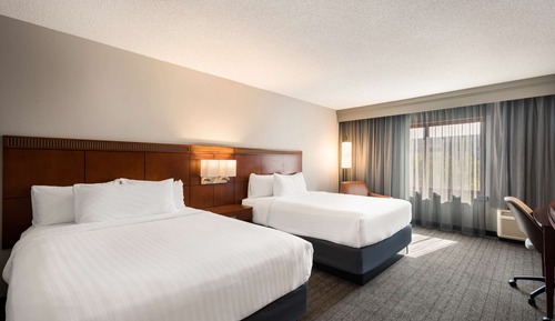 Room, 2 Queen Beds, Accessible (Mobility Roll in Shower)