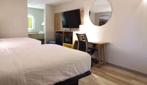 Room, 2 Double Beds, Accessible, Non Smoking (Mobility, Roll-in Shower)