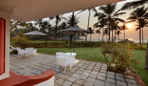 Premium Cottage, 1 King Bed, Hot Tub, Sea View