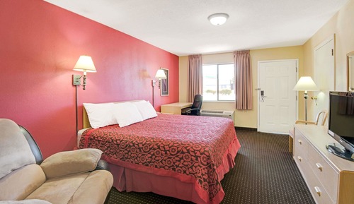 Standard Room, 1 King Bed
