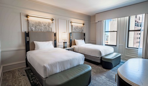 Pfister Double Suite