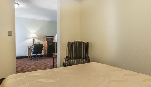 1 Double Bed, Suite, Nonsmoking, Upgrade