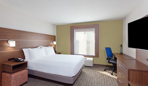 Standard Room, 1 Queen Bed, Accessible Bathtub (Mobility)