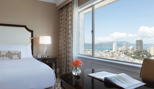 Signature Room, 1 King Bed, Roll-in Shower, Bay View