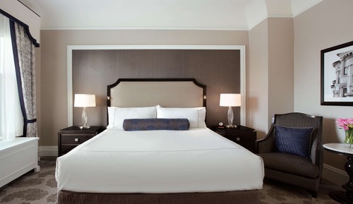 Suite, 1 King Bed with Sofa bed (One Bedroom)