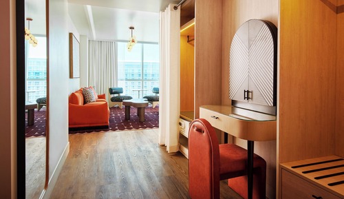 Grand Suite, 1 King Bed (Ruby, Strip View, Chamber)