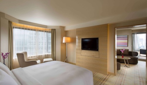 Suite, 1 King Bed, Terrace