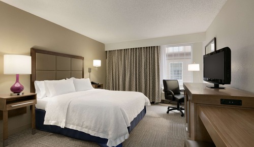 Room, 1 Queen Bed, Accessible, Non Smoking (Roll-in Shower)