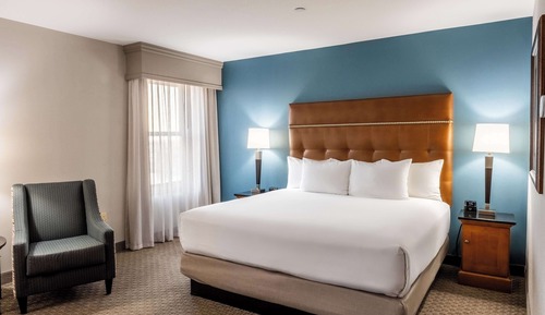 Deluxe Room, 1 King Bed, Refrigerator & Microwave (Upper Floor)