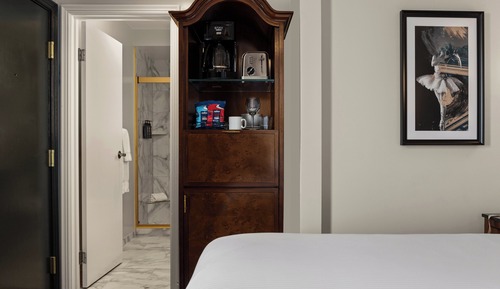 Studio, 1 Queen Bed