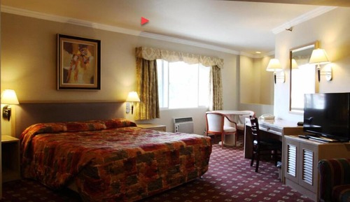 Standard Room, 1 King Bed