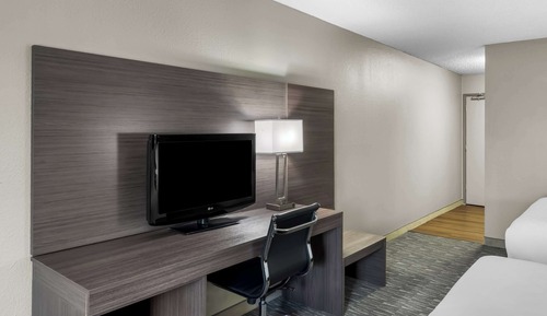 Standard Room, 2 Queen Beds, Non Smoking