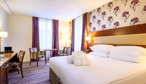 Deluxe Room, 1 King Bed