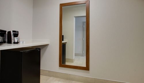 Suite, 1 King Bed with Sofa bed, Accessible, Non Smoking (Communications Accessible)