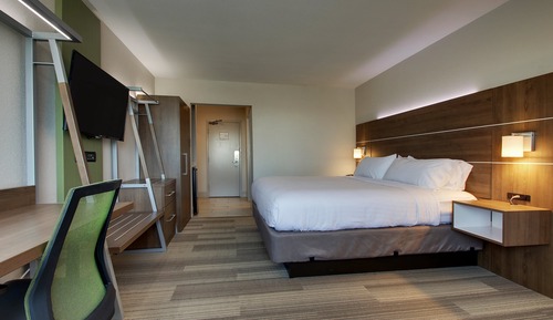 Standard Room, 1 King Bed