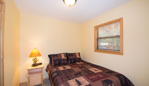 Cabin 12, 2 Bedrooms