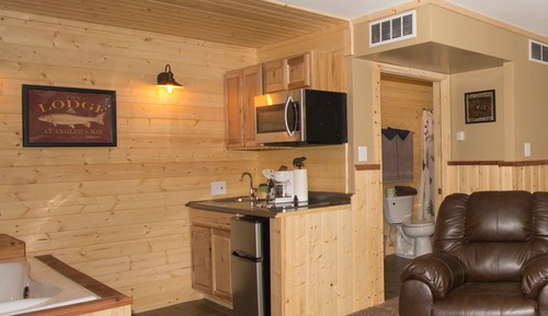 Lodge 5, Jetted Tub