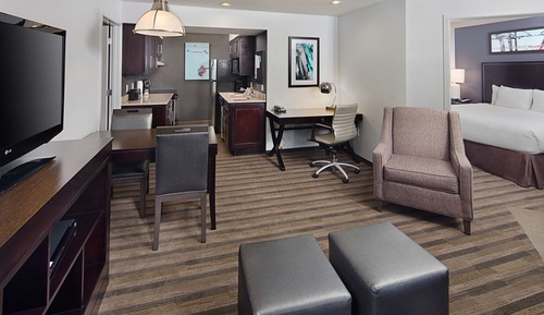 Two Bedroom Queen/Queen Suite